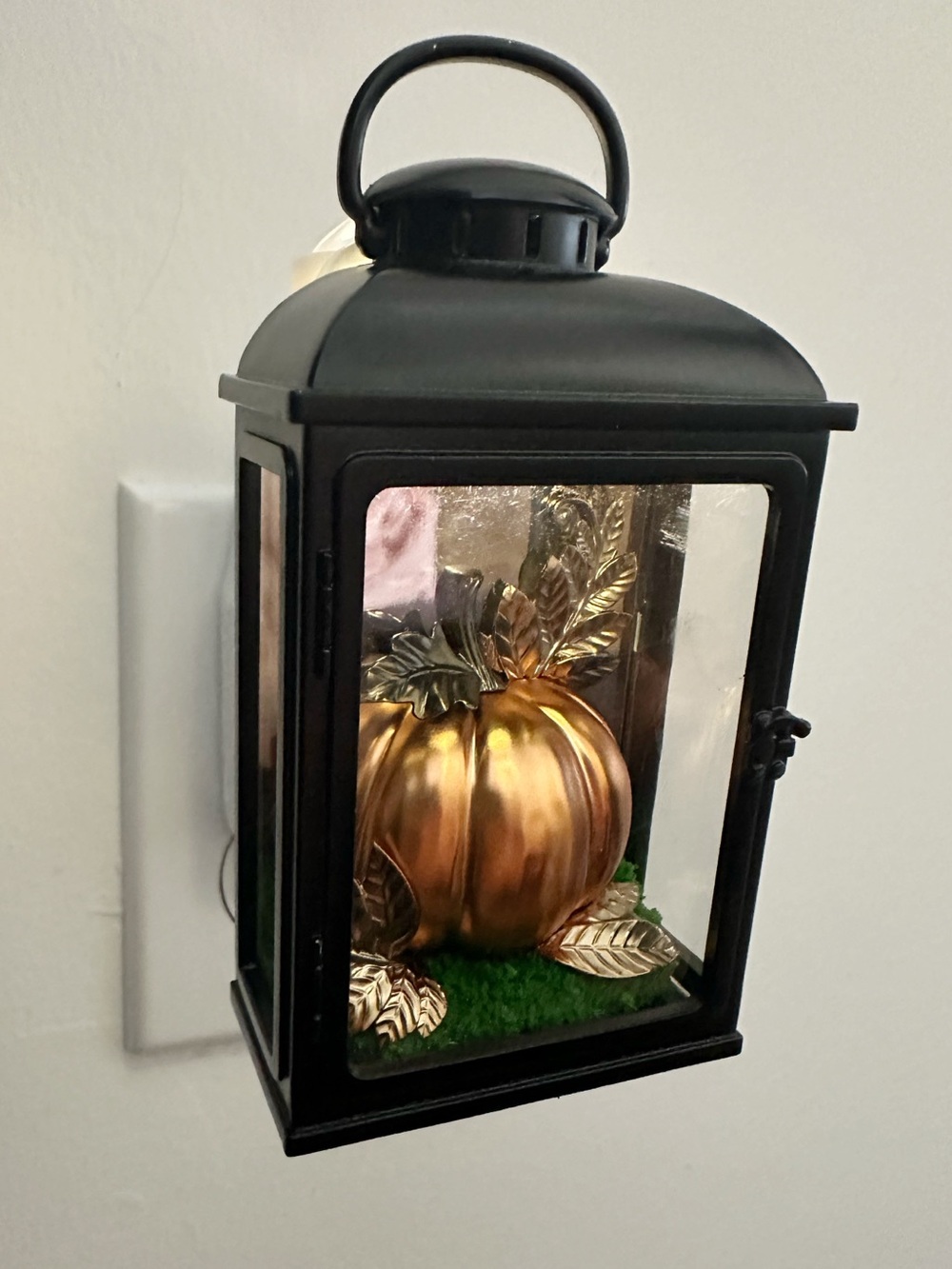 Bath & Body Works Fall Harvest Pumpkin Light Up Wallflower Plug